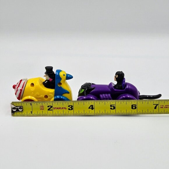 Vintage Catwoman And Penguin McDonald’s Happy Meal Toys 1991 DC Comics Read - Picture 10 of 11